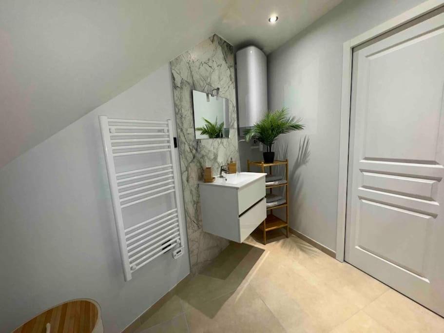 Appart Cosy 5Min Roissy Cdg Le Mesnil-Amelot Zewnętrze zdjęcie
